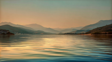 Hip Pain or Tight Hips During Meditation? How to Sit Comfortably Without Forcing Flexibility