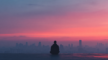 What’s the Best Time of Day to Meditate? (A Simple, Real-Life Answer)