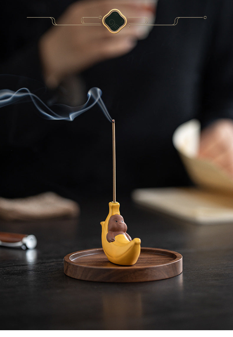 zensoullab Ceramic Banana Incense Burner for Home Use, Indoor Incense Holder, Zen Tea Ceremony Aromatherapy Burner