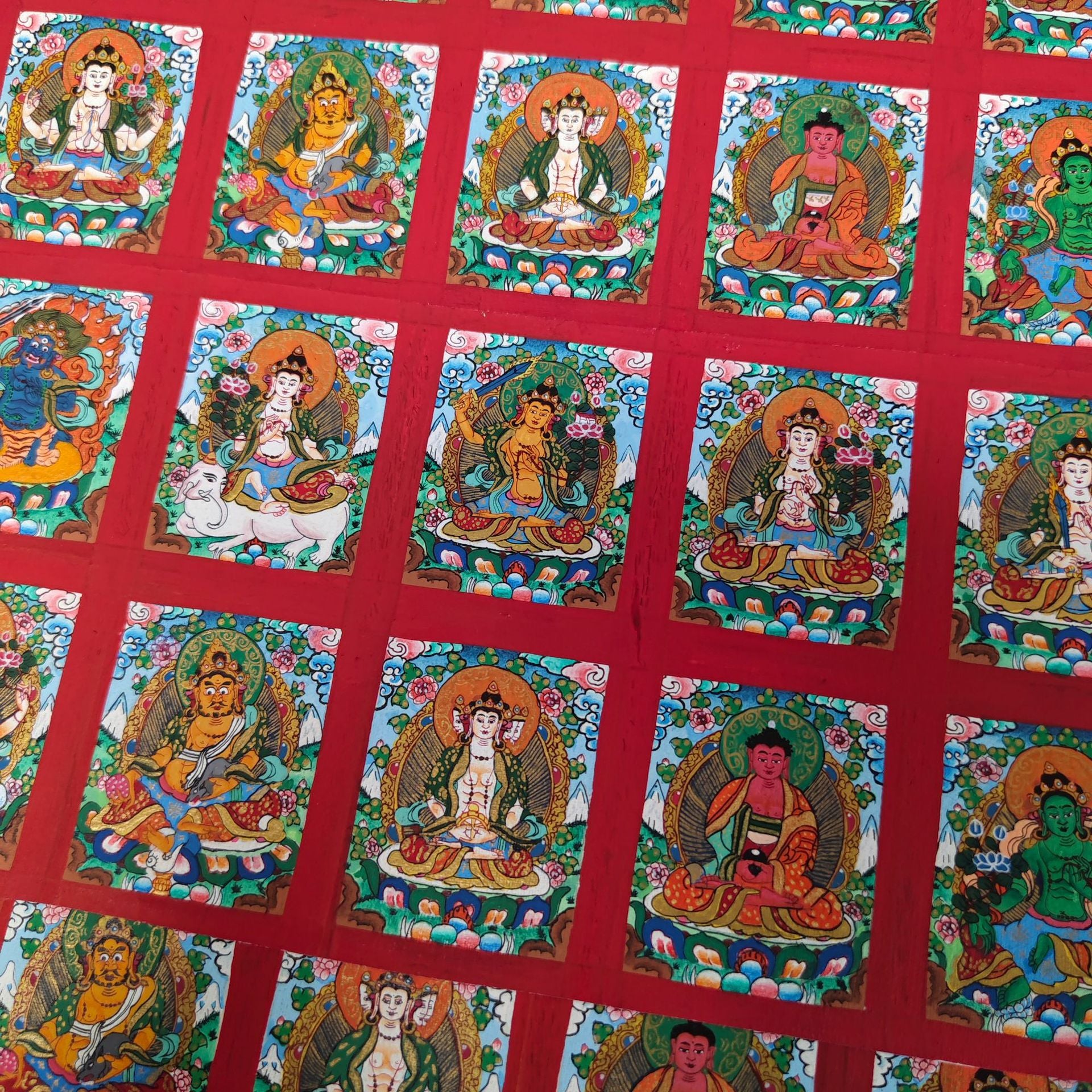 zensoullab Nepal Hand-painted Zodiac Buddha Guardian Buddha Thangka Manjushri Yellow God of Wealth Green Tara Samantabhadra Small Thangka Pendant