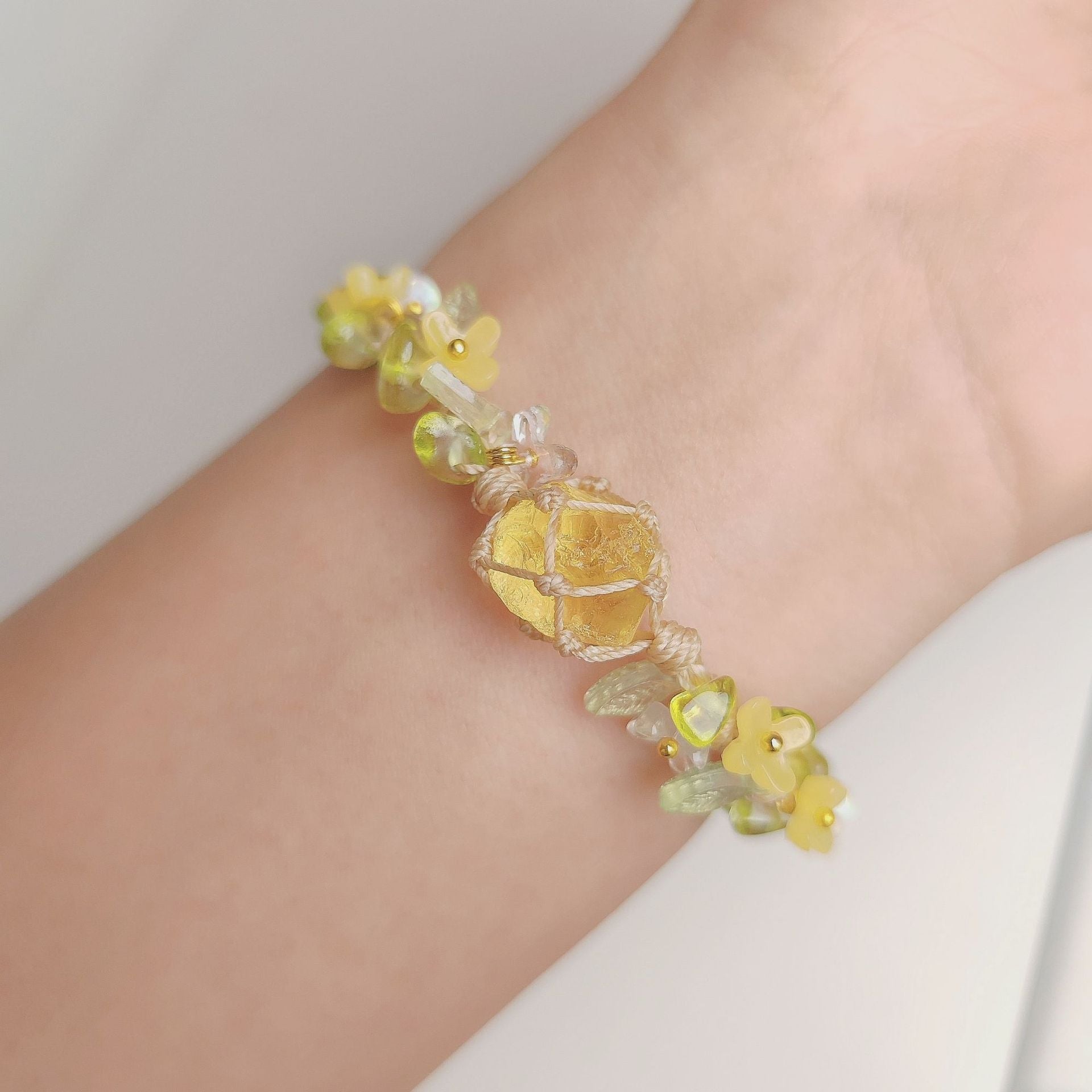zensoullab Gardenia Blossom Soft Candy Forest Style Yellow Glass Handmade Woven Net Bag Bracelet Versatile Style Bracelet Beads Lily of the Valley