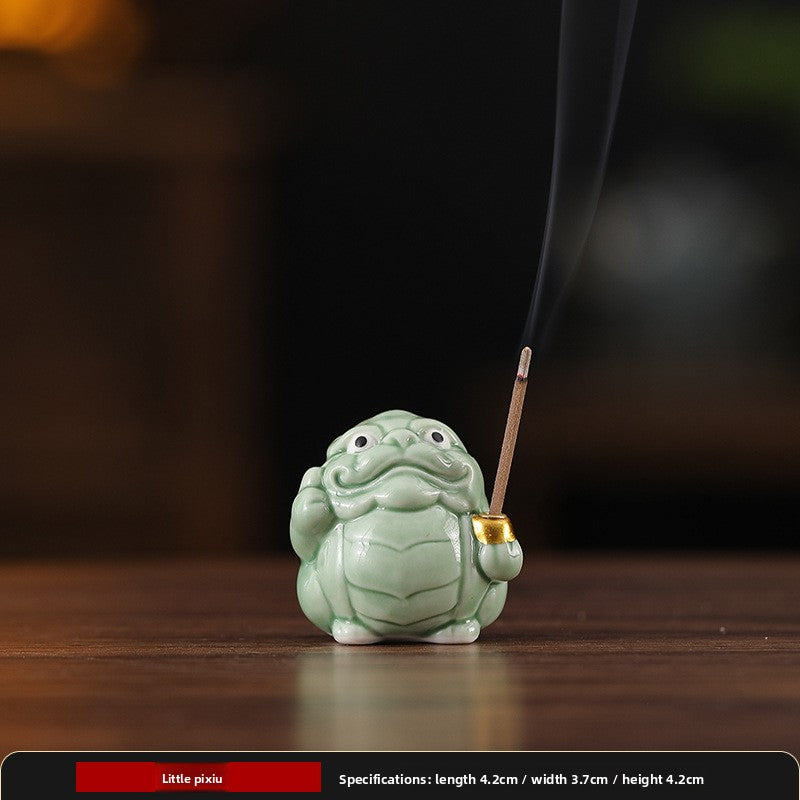 zensoullab Creative Lucky Golden Toad Incense Burner Cute Incense Holder Personalized Home Indoor Tea Room Standing Incense Stick Aromatherapy Burner Ornament
