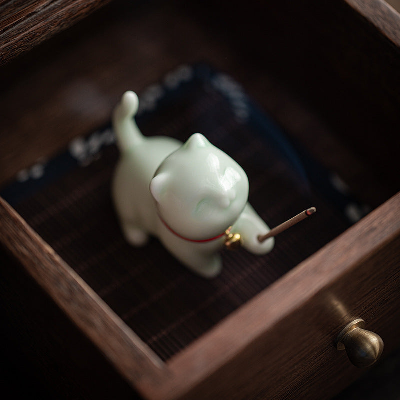 zensoullab Creative Cute Little Cat Ceramic Ornament Soft Healing Tea Pet Pen Holder Home Indoor Sandalwood Incense Holder Incense Tool
