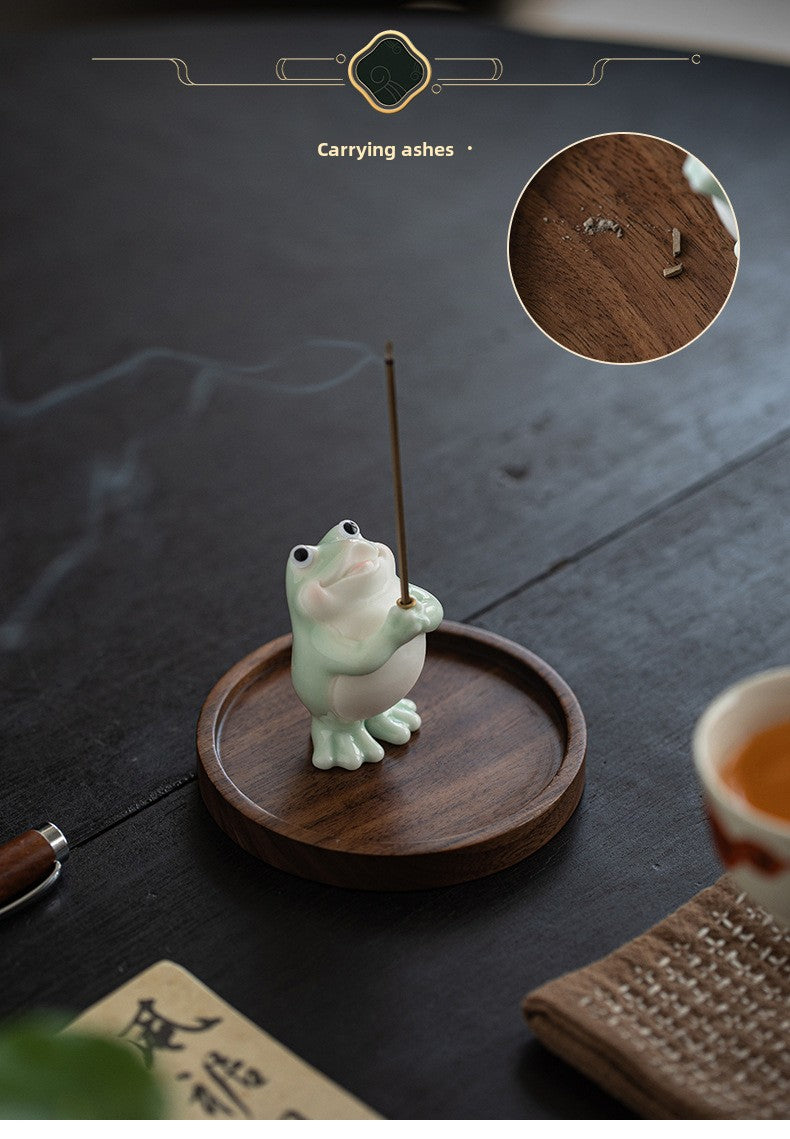 zensoullab Ceramic Wishing Frog Incense Burner for Home Indoor Use, Agarwood Sandalwood Incense Holder, Cute Tea Table Aromatherapy Burner Ornament