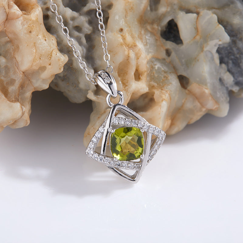 zensoullab Japanese and Korean Style Fashion Simple Pendant S925 Sterling Silver Inlaid Natural Peridot Necklace for Women Hot Selling Jewelry