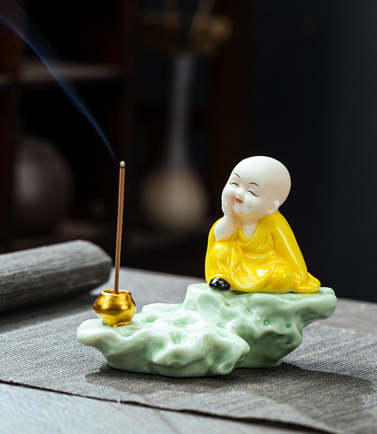 zensoullab Zen Ceramic Little Monk Incense Holder Tea Ceremony Ornament for Home Living Room Indoor Tea Room Sandalwood Sitting Incense Dragging Incense Burner