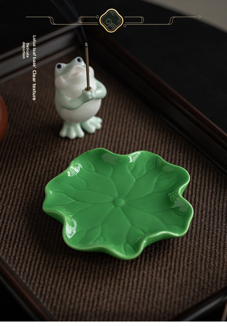 zensoullab Ceramic Wishing Frog Incense Burner for Home Indoor Use, Agarwood Sandalwood Incense Holder, Cute Tea Table Aromatherapy Burner Ornament
