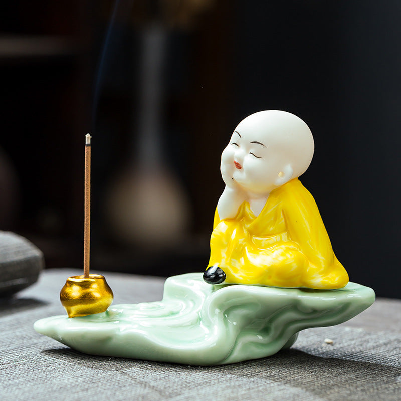 zensoullab Zen Ceramic Little Monk Incense Holder Tea Ceremony Ornament for Home Living Room Indoor Tea Room Sandalwood Sitting Incense Dragging Incense Burner