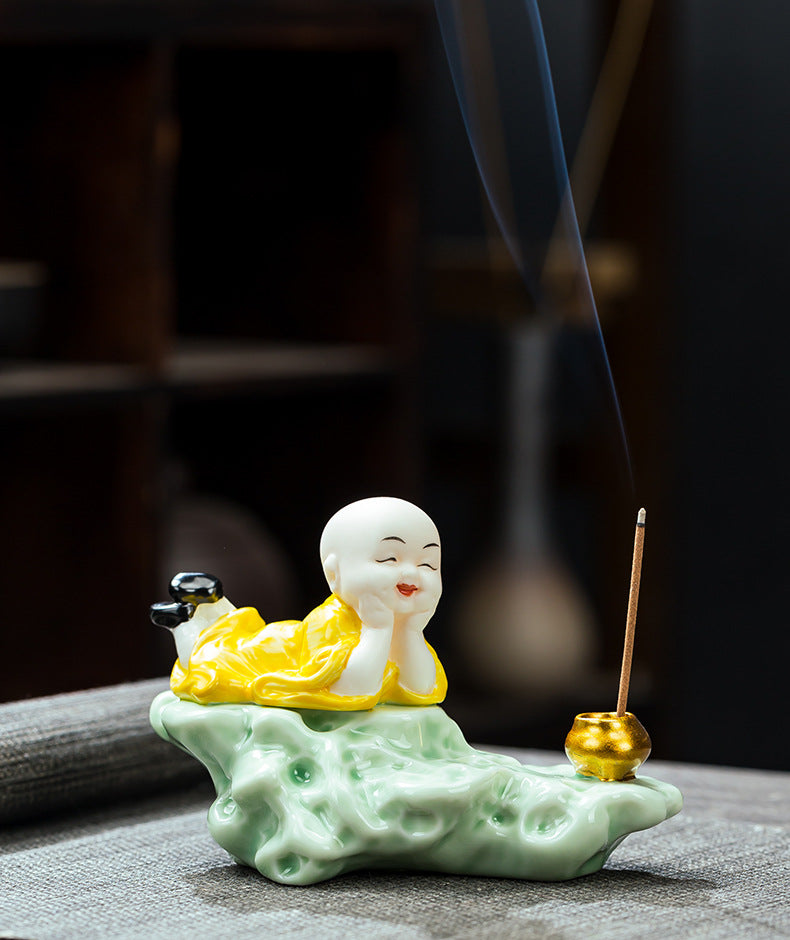 zensoullab Zen Ceramic Little Monk Incense Holder Tea Ceremony Ornament for Home Living Room Indoor Tea Room Sandalwood Sitting Incense Dragging Incense Burner