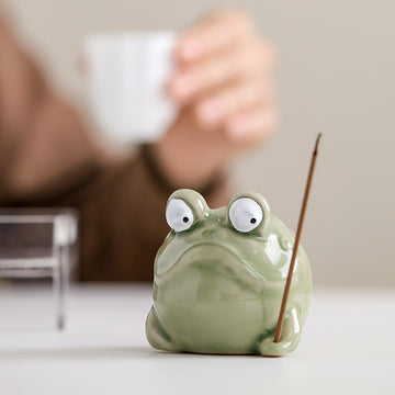 Zensoullab Creative Ceramic Aromatherapy Stove Decoration Desktop Cure Tea Ornaments Home Indoor Small Incense Burner Animal Frog Incense Stick and Base