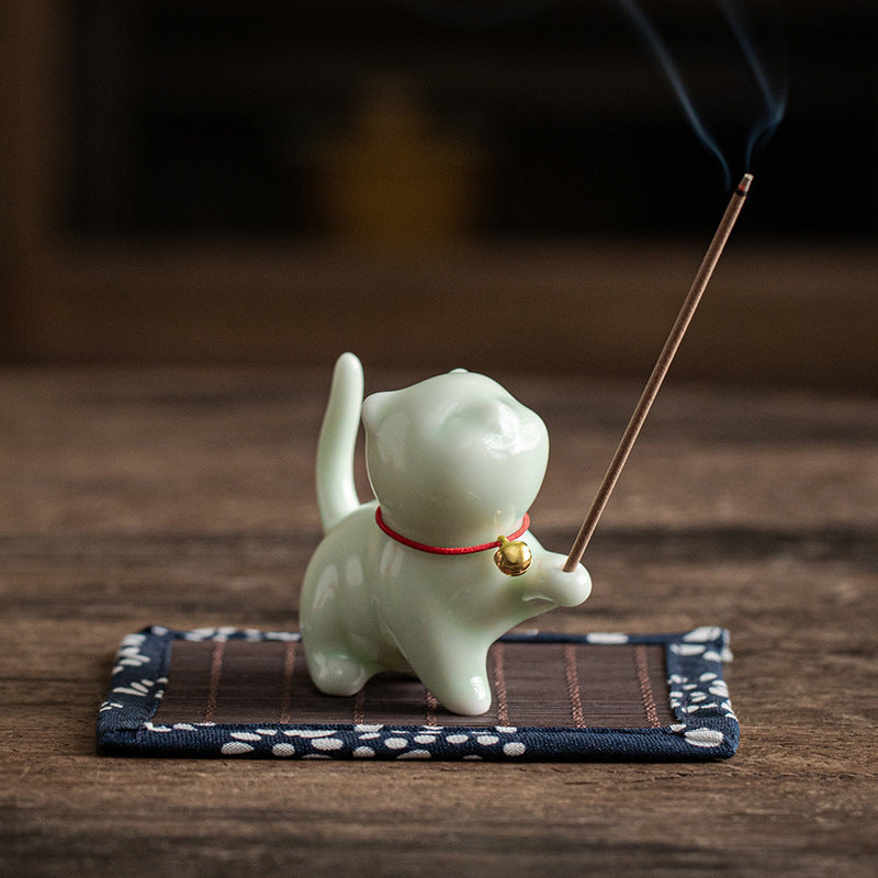 Zensoullab Creative Cute Little White Rabbit Ceramic Aromatherapy Stove Decoration Tea Ornaments Cover Living Room Home Incense Sandalwood Incense Stick Holder