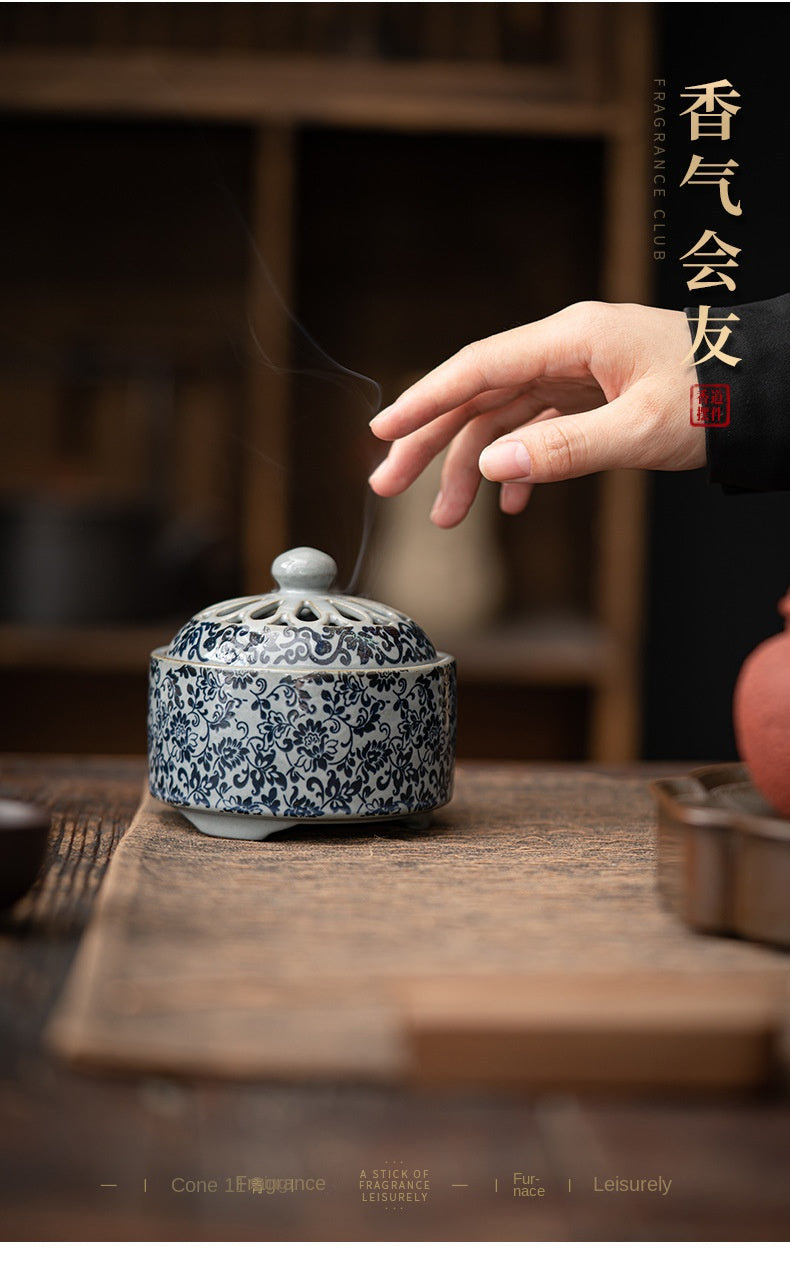 zensoullab Blue and White Twining Lotus Coil Incense Burner Ancient Pottery Clay Antique Ceramic Coil Incense Aromatherapy Ornament Incense Burner Home Incense Holder Incense Ceremony