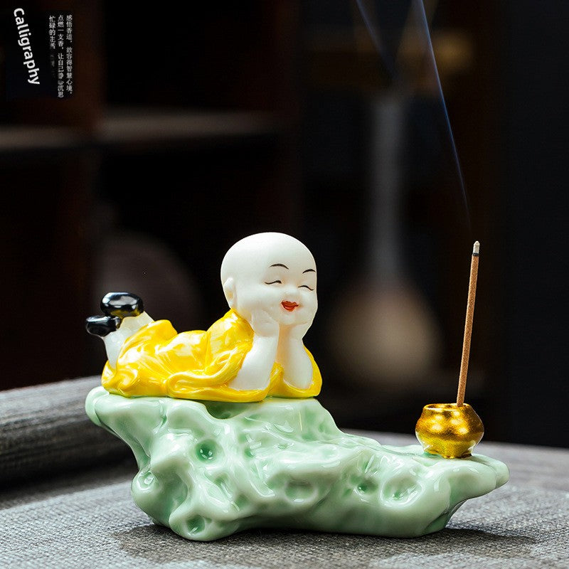 zensoullab Zen Ceramic Little Monk Incense Holder Tea Ceremony Ornament for Home Living Room Indoor Tea Room Sandalwood Sitting Incense Dragging Incense Burner