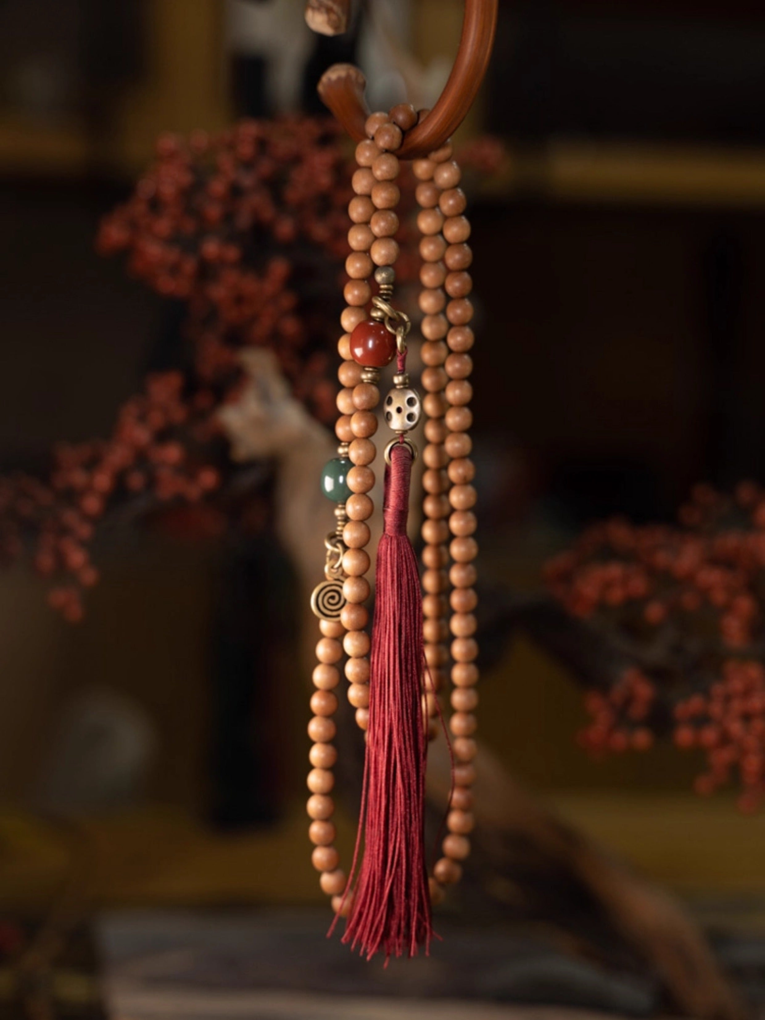 Heartwood Serenity – 8mm Sandalwood & Agate Tassel Mala Necklace/Bracelet (Multi-Layer)