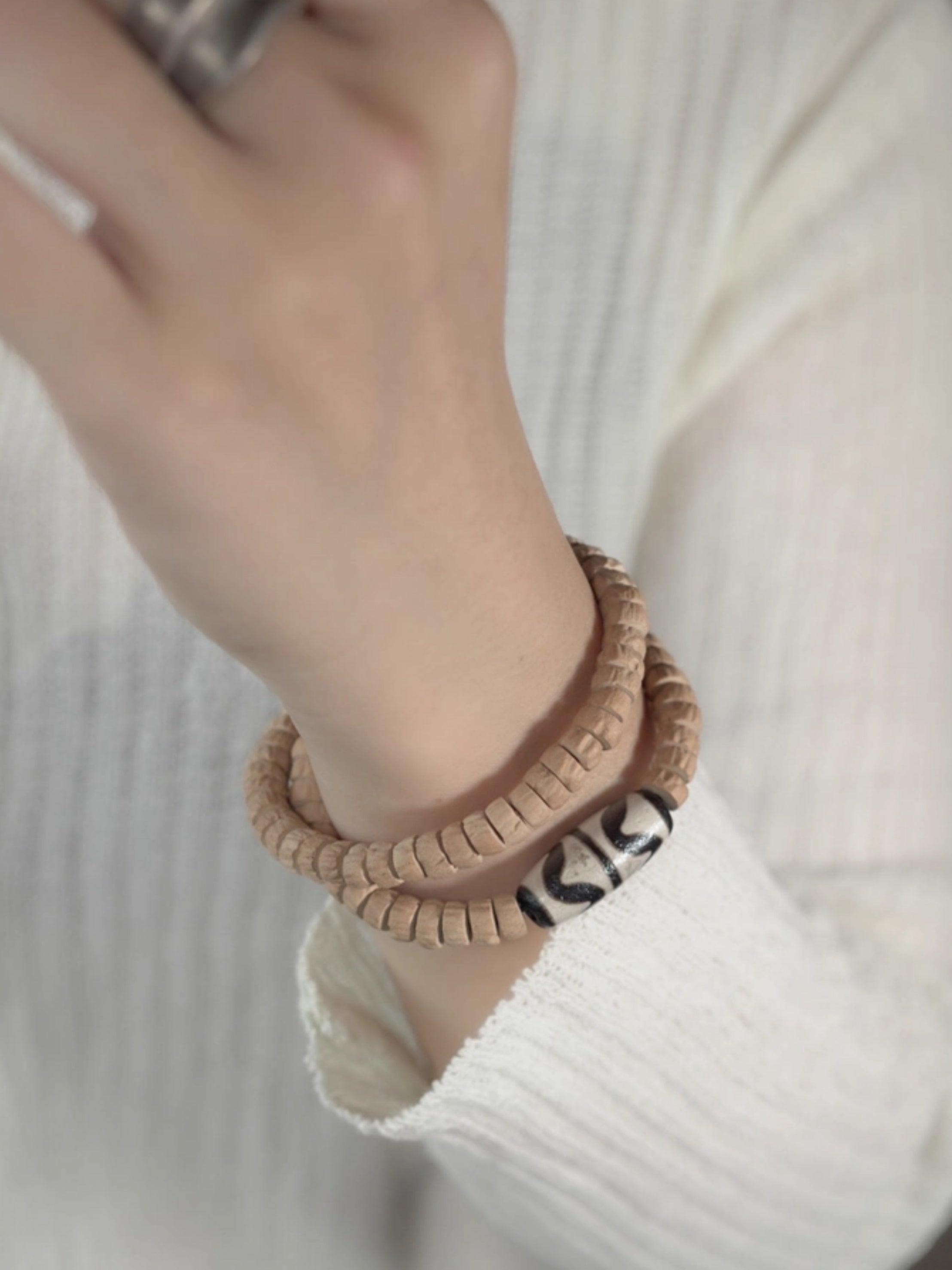 Guardian of Balance – Vintage Twin Tiger Tooth Beads Bracelet, Handmade Natural Bai Xiang Zi Mala Necklace/Bracelet