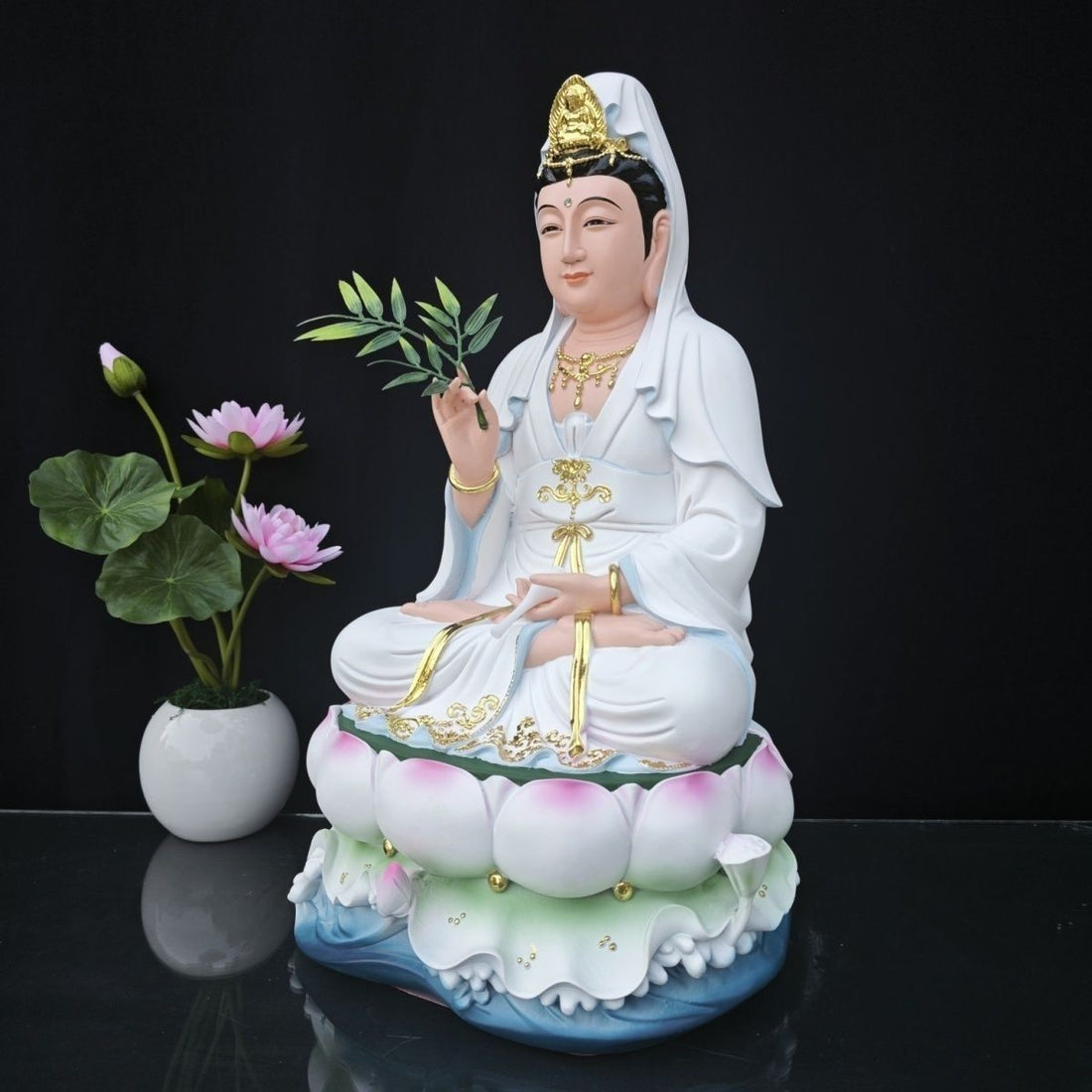 Avalokiteshvara Bodhisattva on Lotus Throne Statue