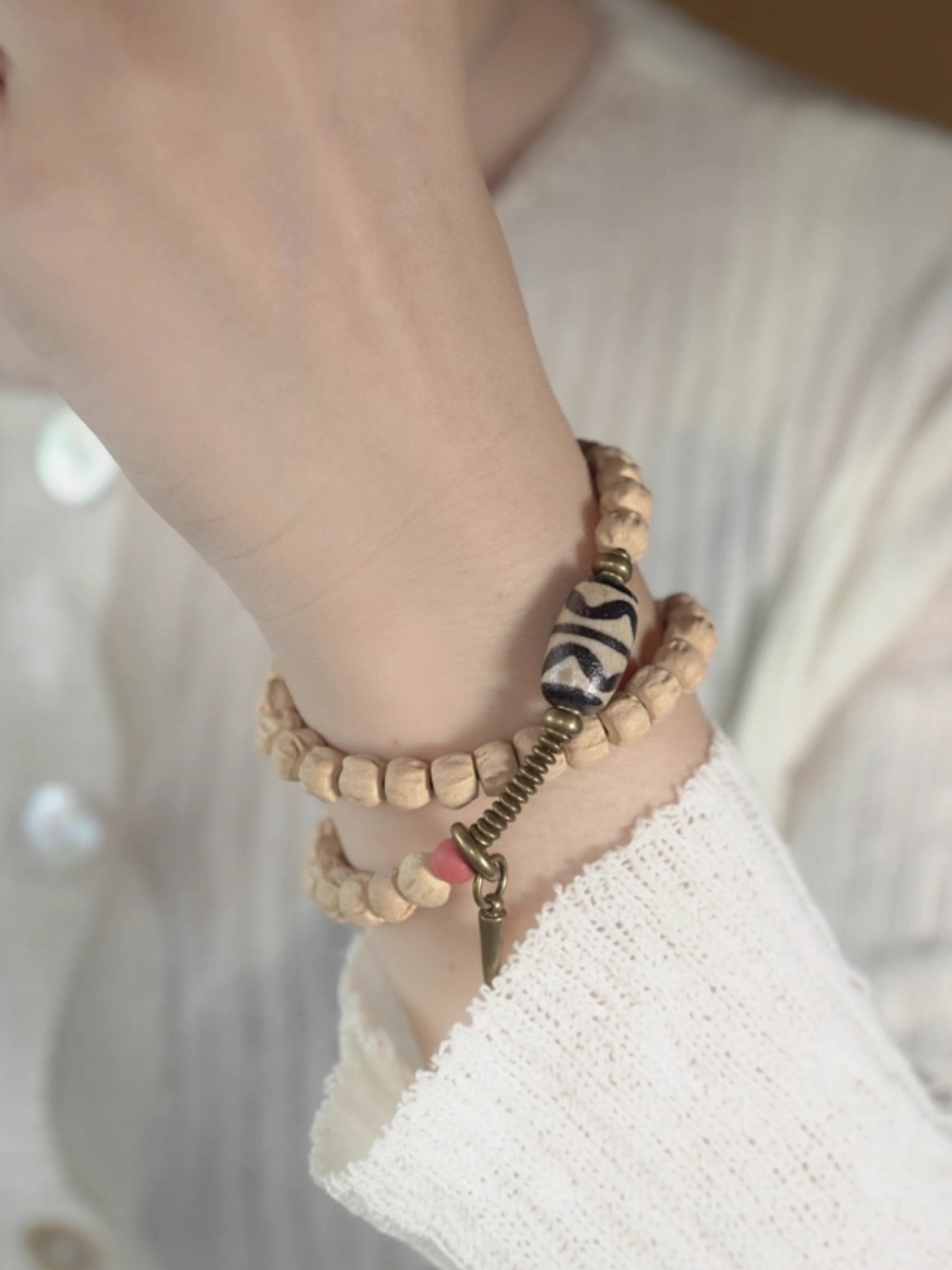 Guardian of Balance – Vintage Twin Tiger Tooth Beads Bracelet, Handmade Natural Bai Xiang Zi Mala Necklace/Bracelet