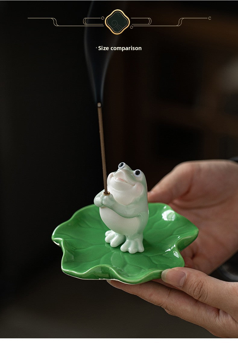 zensoullab Ceramic Wishing Frog Incense Burner for Home Indoor Use, Agarwood Sandalwood Incense Holder, Cute Tea Table Aromatherapy Burner Ornament