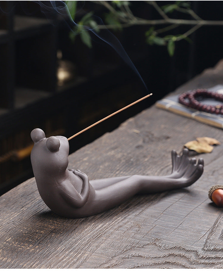 zensoullab Purple Clay Frog Incense Holder Incense Burner for Home Indoor Use Agarwood Sandalwood Incense Holder Incense Tray Incense Burner Incense Stand Incense Burner