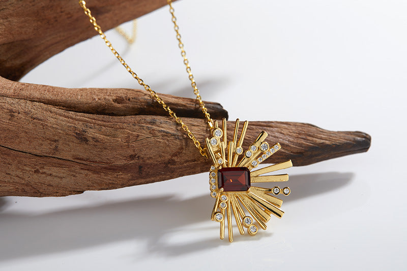 zensoullab Niche Design Hot Sale s925Silver Inlaid Natural Garnet Necklace for Women, Light Luxury Blooming Design Collarbone Chain