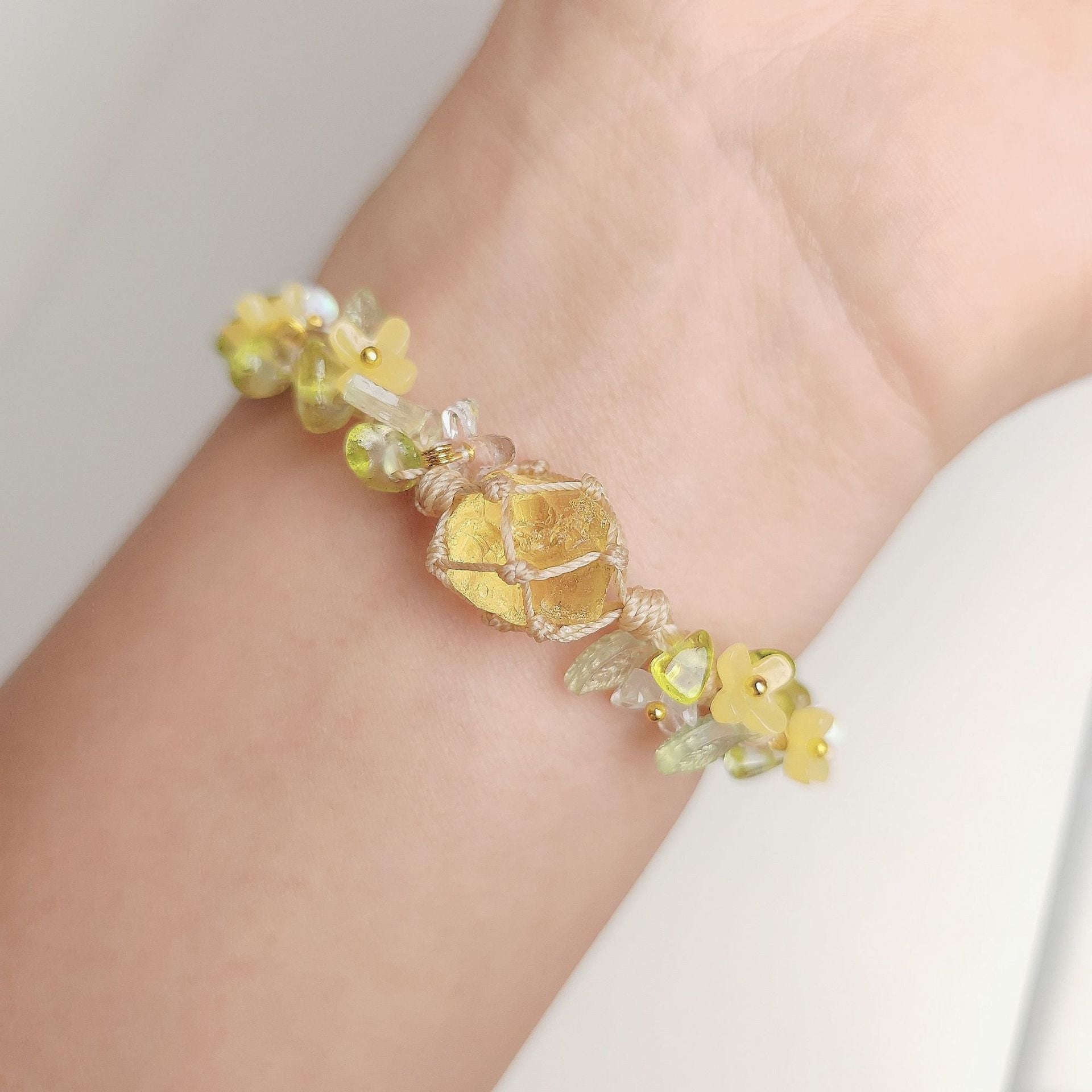 zensoullab Gardenia Blossom Soft Candy Forest Style Yellow Glass Handmade Woven Net Bag Bracelet Versatile Style Bracelet Beads Lily of the Valley