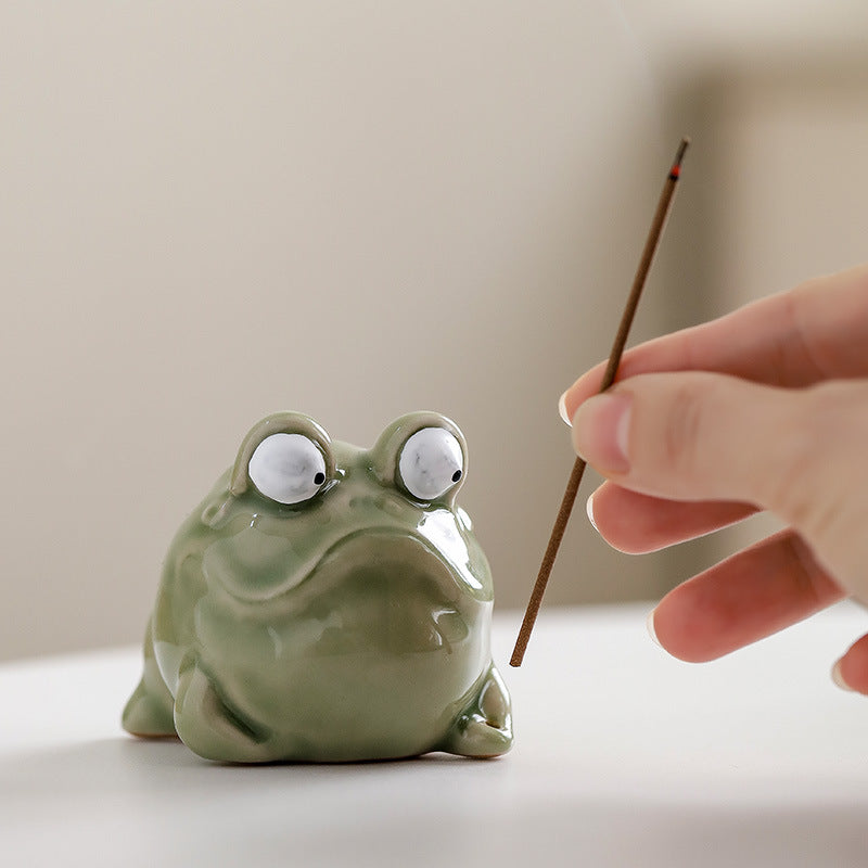 Zensoullab Creative Ceramic Aromatherapy Stove Decoration Desktop Cure Tea Ornaments Home Indoor Small Incense Burner Animal Frog Incense Stick and Base