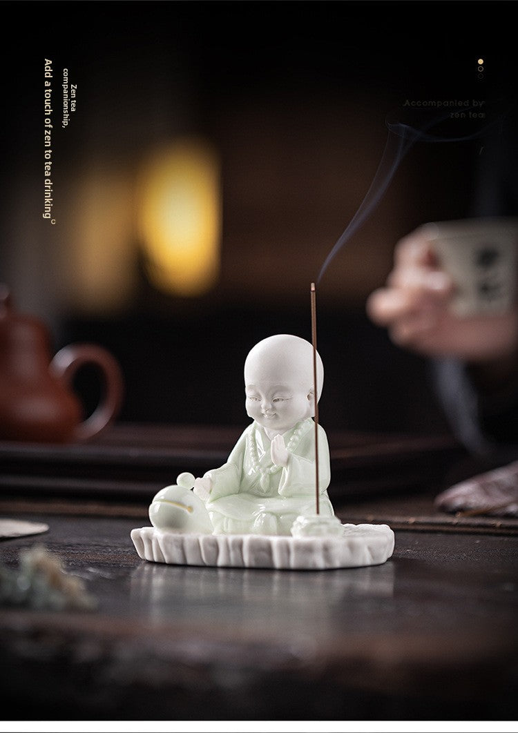 zensoullab Ceramic Little Monk Incense Burner Coil Incense Stick Home Indoor Sandalwood Incense Burner Tea Ceremony Aromatherapy Burner Incense Box Ornament