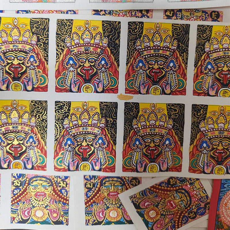 zensoullab Nepal Full Hand-Painted Zakiram Small Thangka Tibetan Female God of Wealth Thangka Pendant Tibetan Kaga U Box Painting Core