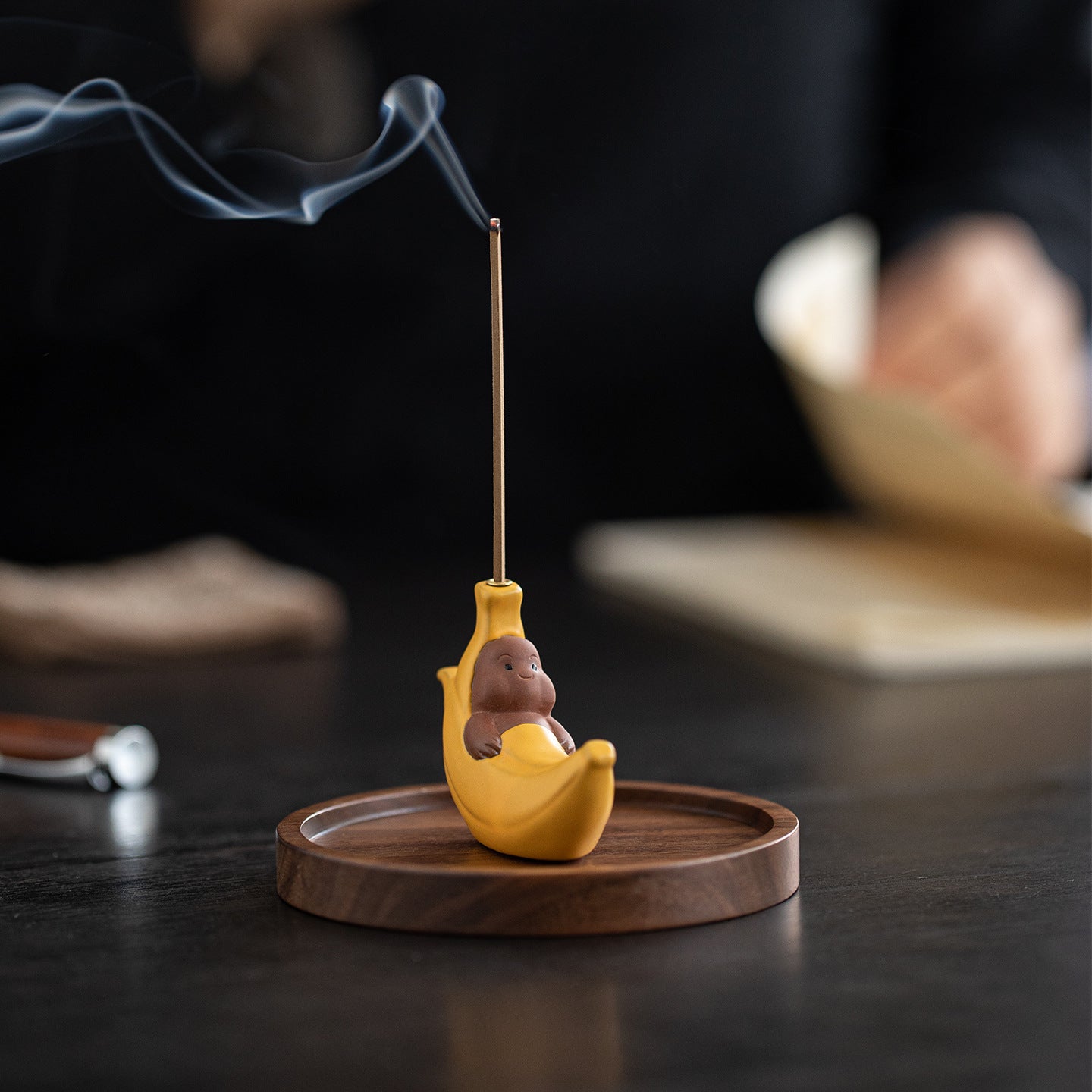 zensoullab Ceramic Banana Incense Burner for Home Use, Indoor Incense Holder, Zen Tea Ceremony Aromatherapy Burner