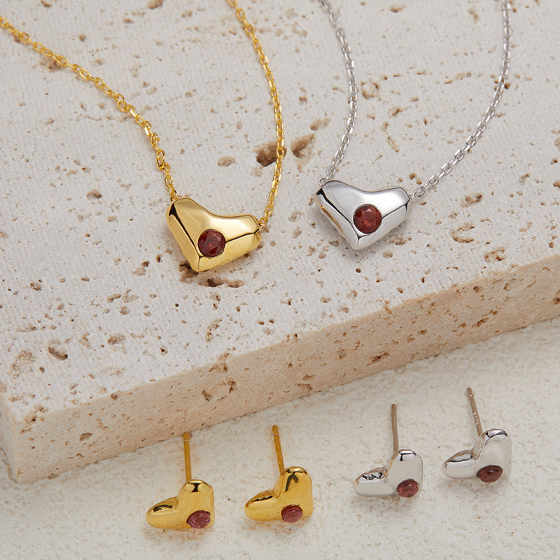 zensoullab S925 Sterling Silver Natural Garnet Gemstone Heart Necklace for Women, Niche Design, Simple and Unique Collarbone Chain Set