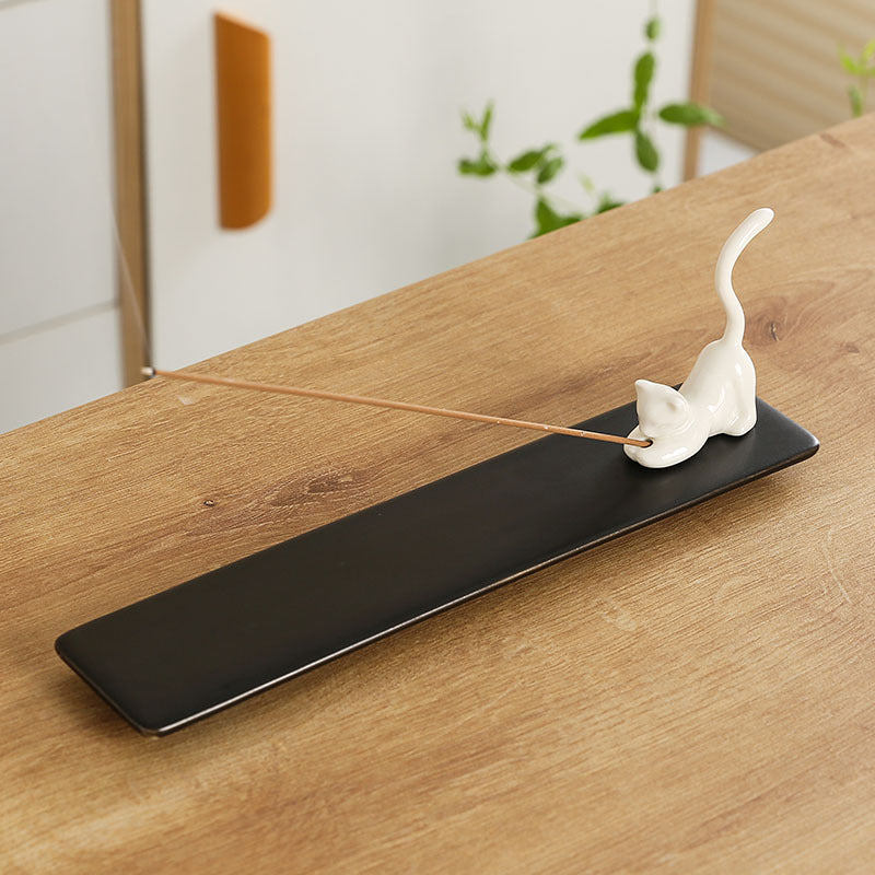 Cross-Border Ceramic Kitten Aromatherapy Burner Ornament Creative Cute Cat Home Indoor Creative Incense Holder Incense Stand Incense Tray