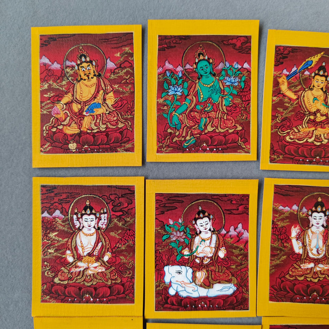 zensoullab Nepal Hand-painted Eight Guardian Deities Twelve Zodiacs Nativ Buddha Portable Thangka God of Wealth Green Tara Necklace Pendant