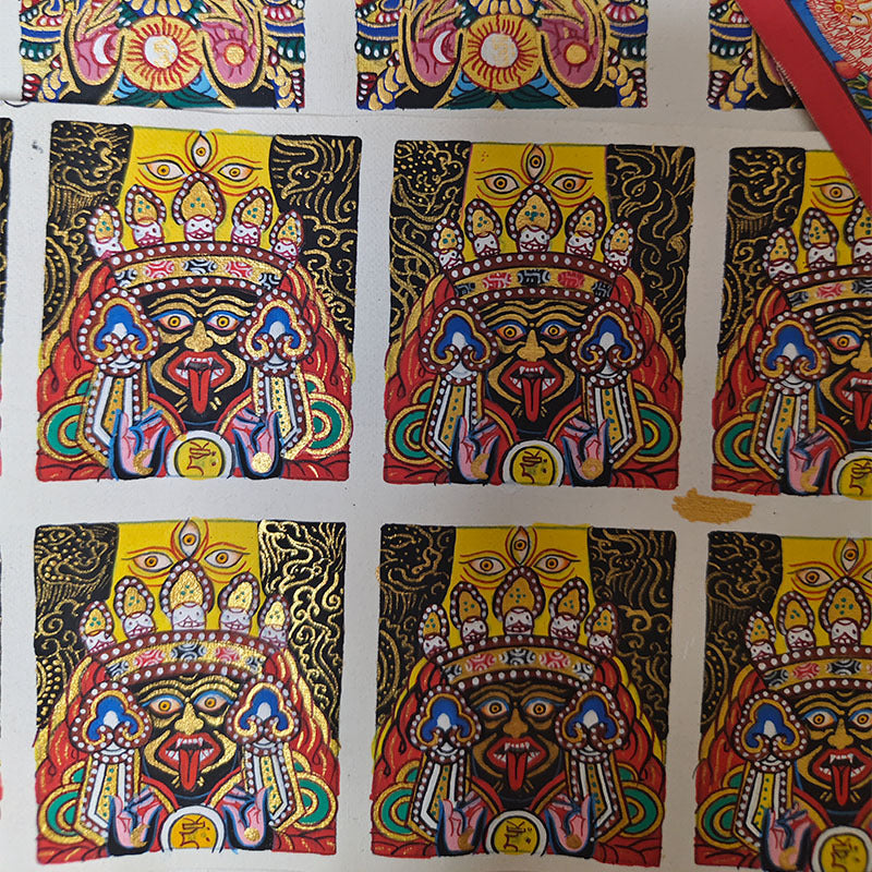 zensoullab Nepal Full Hand-Painted Zakiram Small Thangka Tibetan Female God of Wealth Thangka Pendant Tibetan Kaga U Box Painting Core
