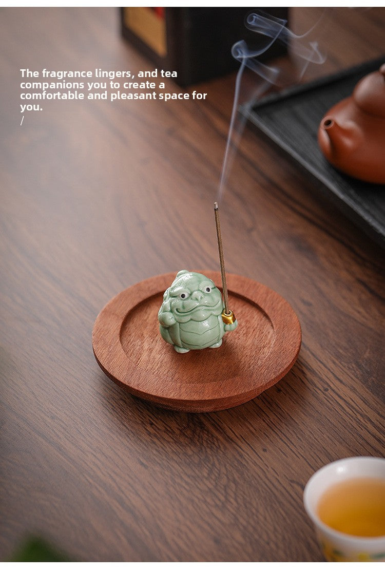 zensoullab Creative Lucky Golden Toad Incense Burner Cute Incense Holder Personalized Home Indoor Tea Room Standing Incense Stick Aromatherapy Burner Ornament